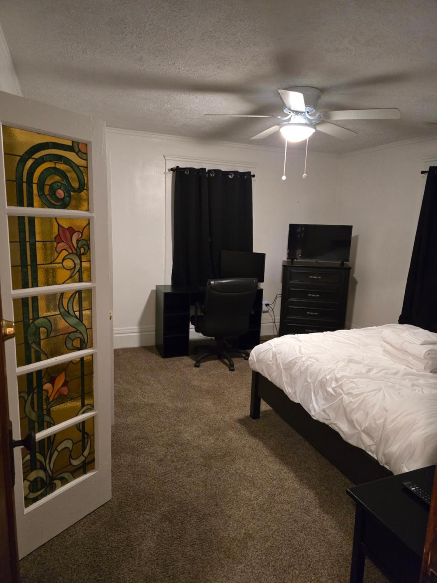 Apartamento Unit 2 At Oilgate At Oakdale Akron Exterior foto